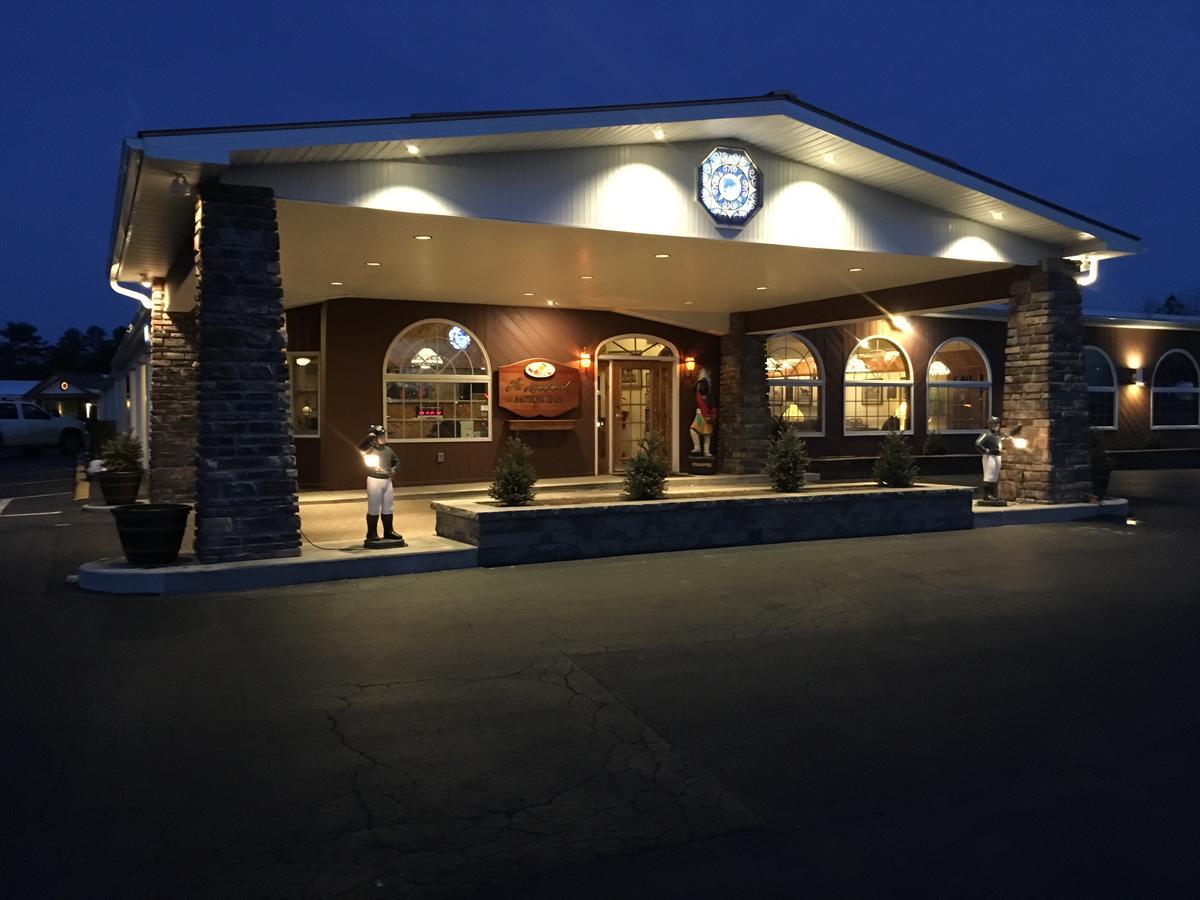גלנס פולס Landmark Motor Inn מראה חיצוני תמונה