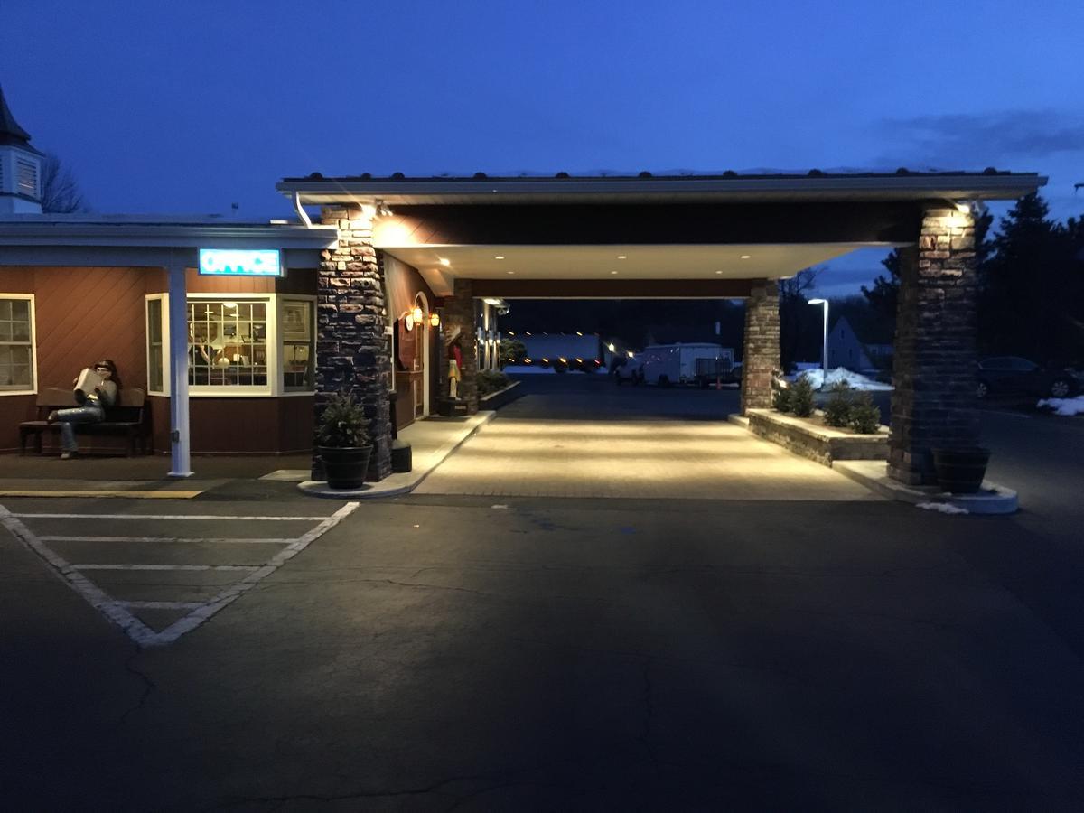 גלנס פולס Landmark Motor Inn מראה חיצוני תמונה