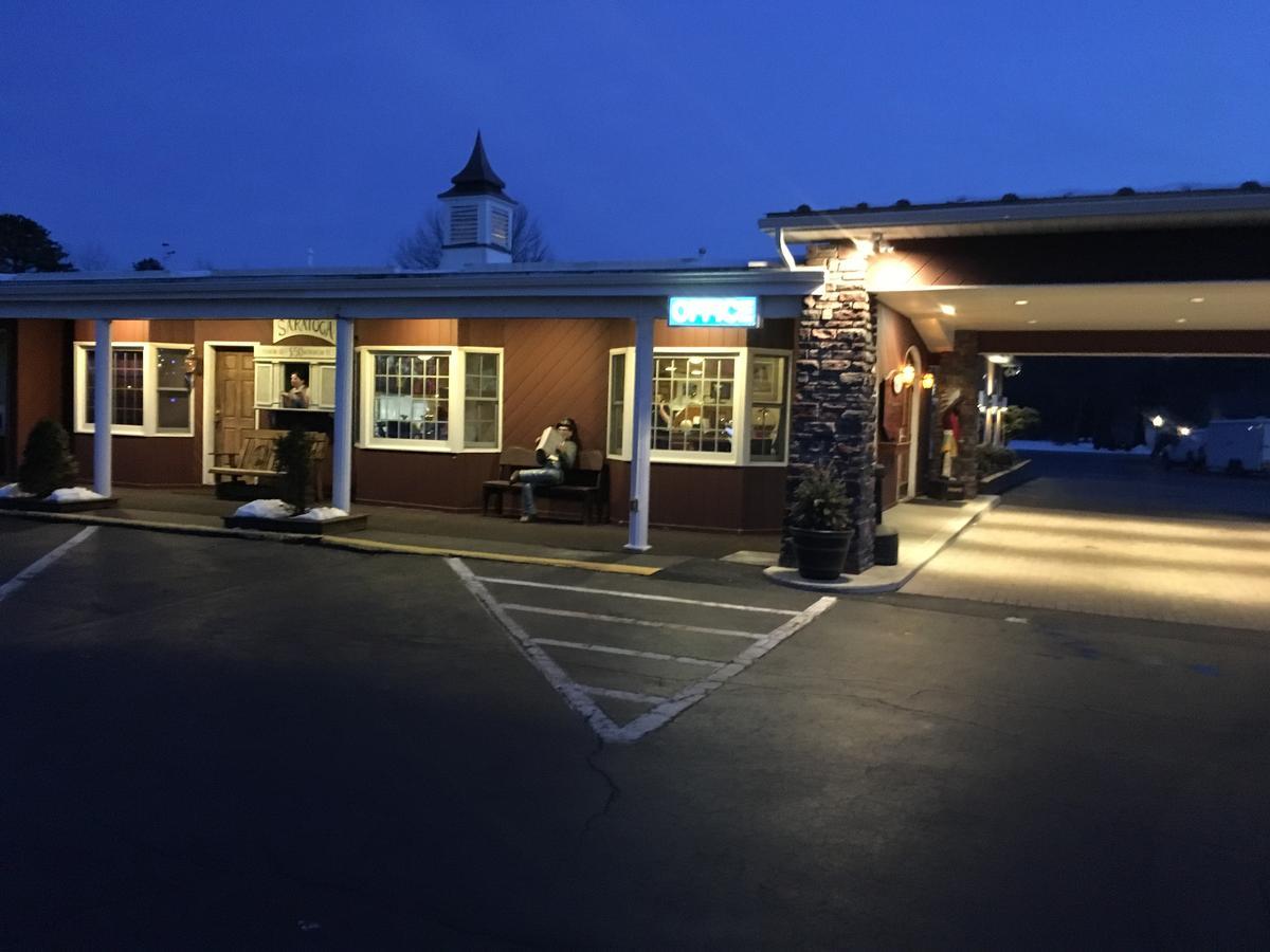 גלנס פולס Landmark Motor Inn מראה חיצוני תמונה